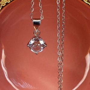 Stunning 3 Cttw Round White Sapphire 18 Inch Necklace In 14k White Gold